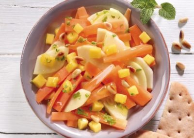 Karotten-Apfel-Mango Salat